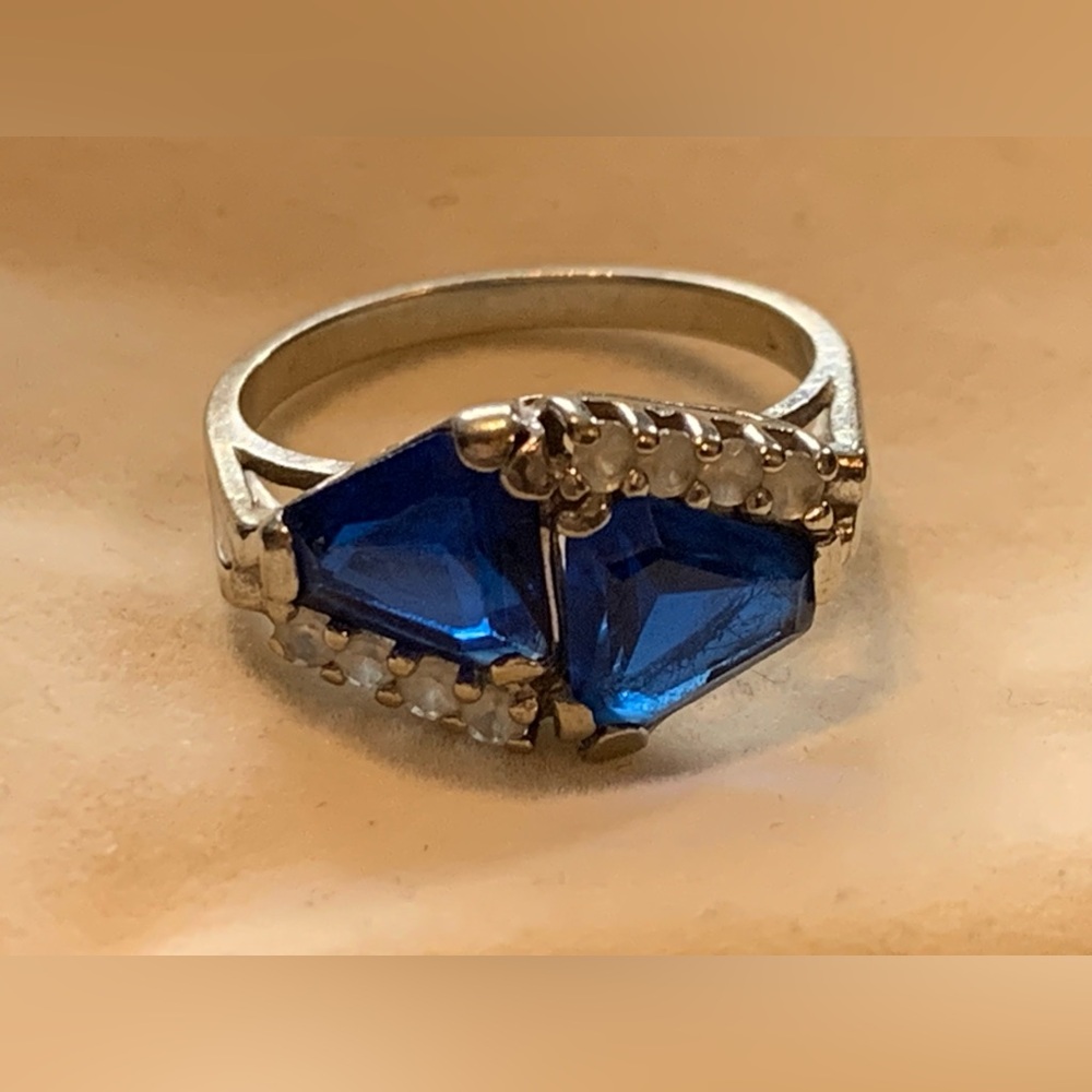 10 KT Gold Ring